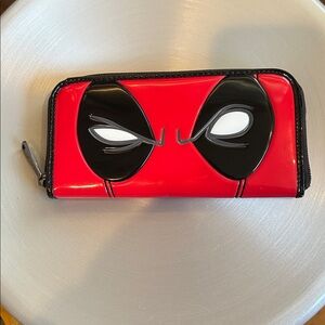 Loungefly Deadpool Eyes zipper wallet vegan leather large size Red Black